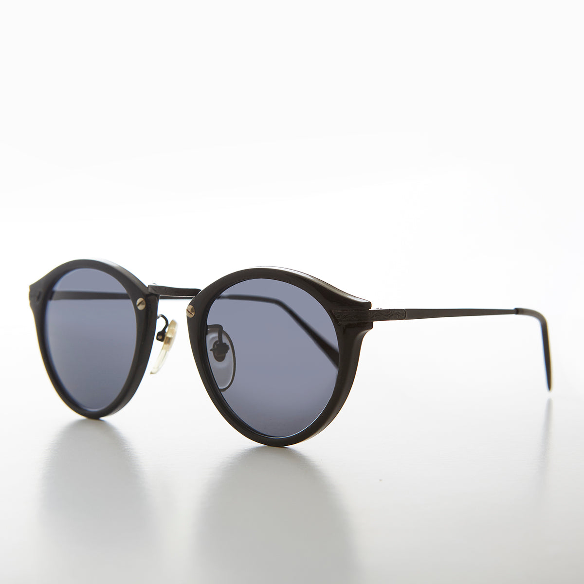 Round P3 Vintage Sunglass - Morris