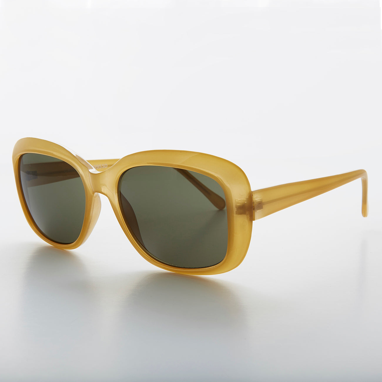 Square Retro Vintage Women's Sunglasses - Gwen