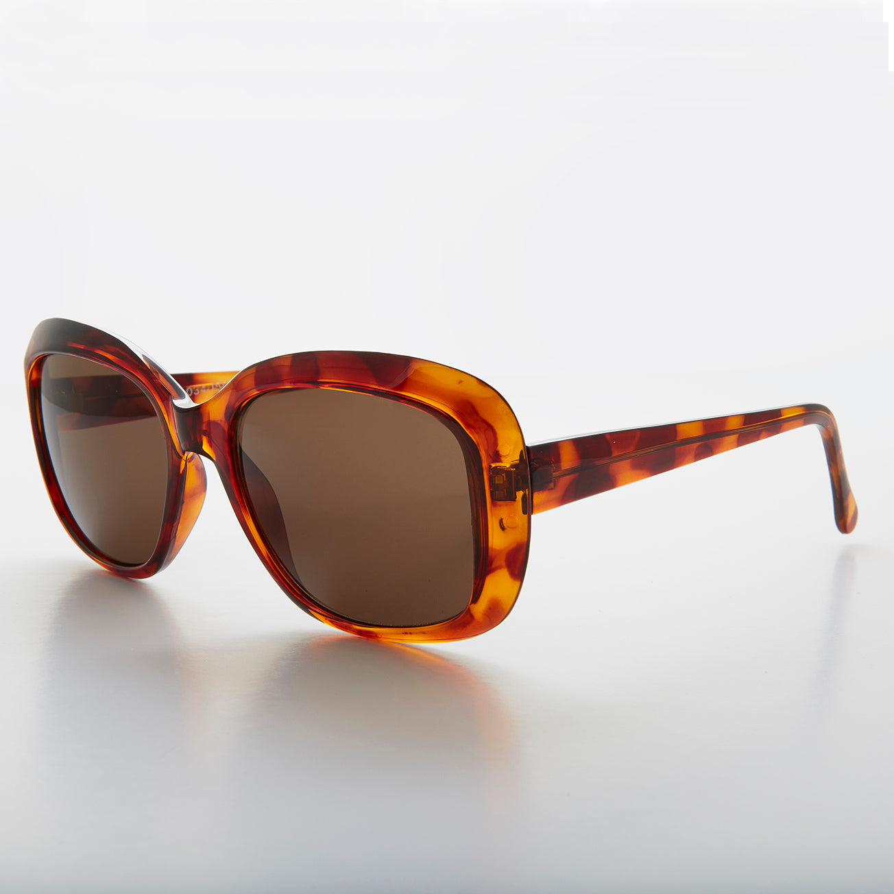 Square Retro Vintage Women's Sunglasses - Gwen