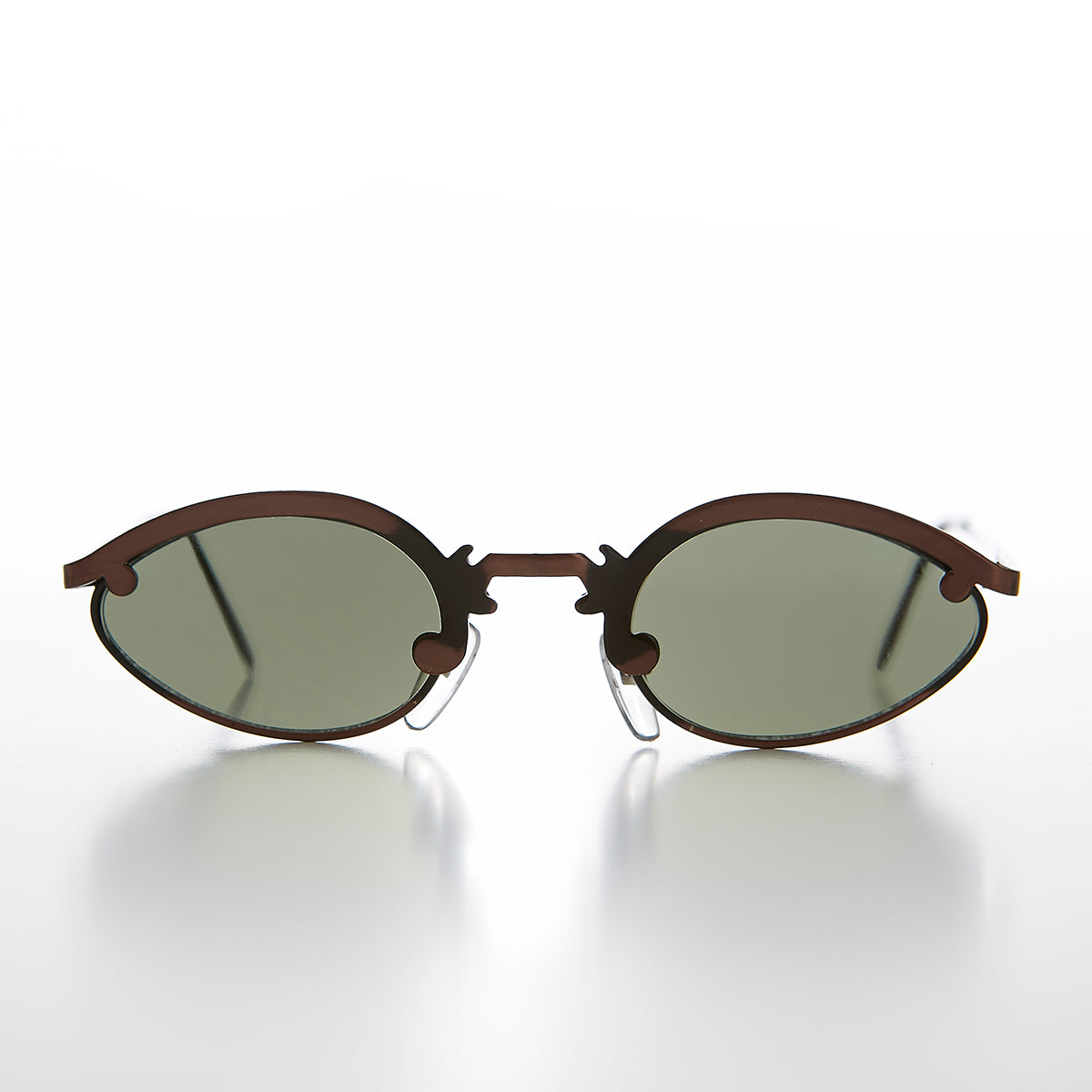 Unique Oval Metal Vintage 90s Sunglass - Lotus