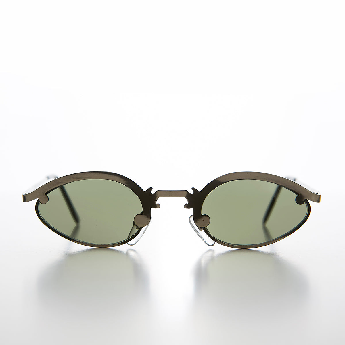 Unique Oval Metal Vintage 90s Sunglass - Lotus