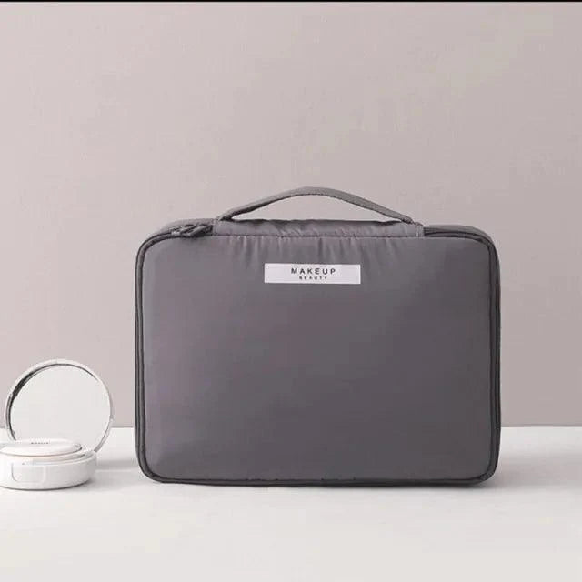 Chic Beauty Bag Organizer