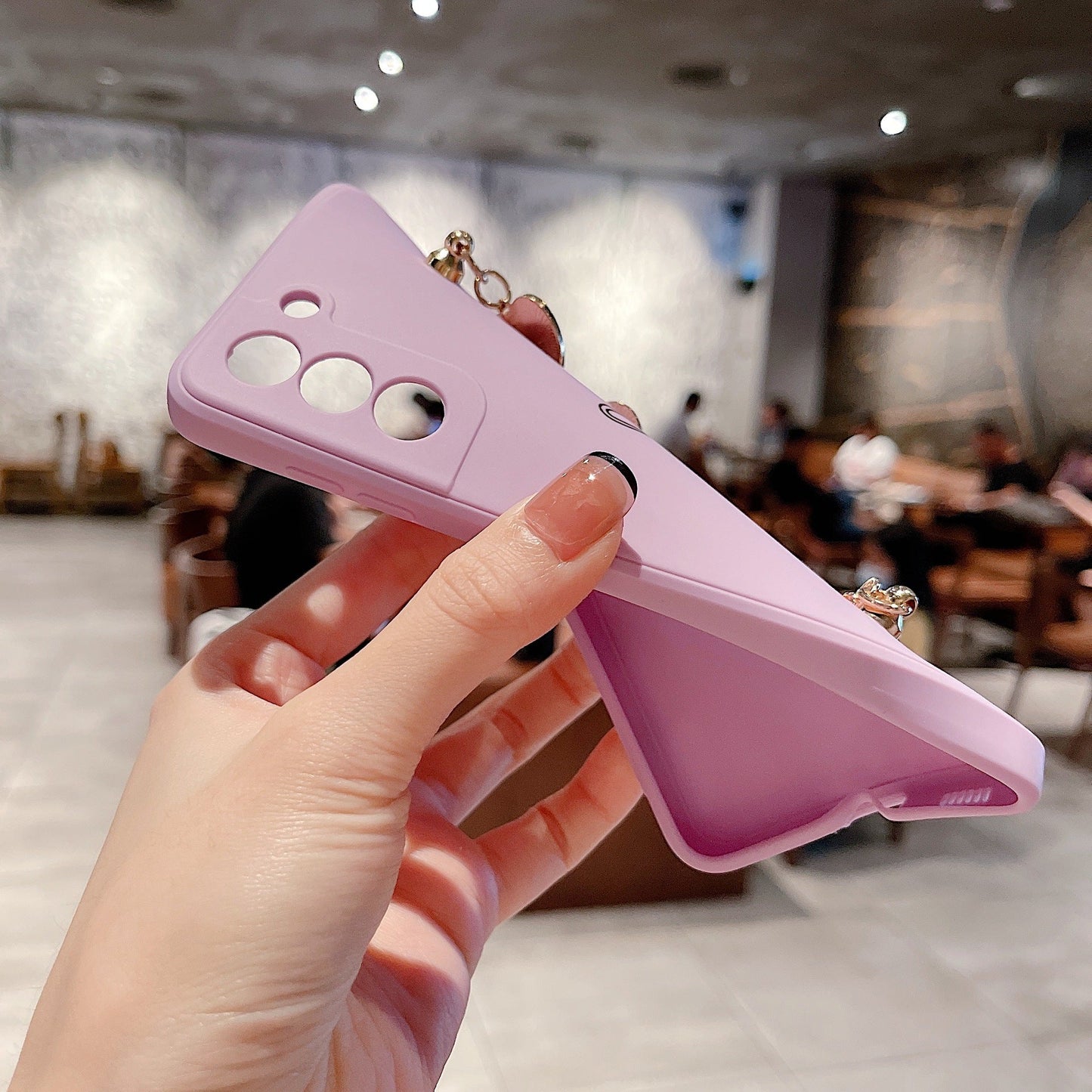 Love Chain Phone Case Bronzing Hollow Drop Resistant