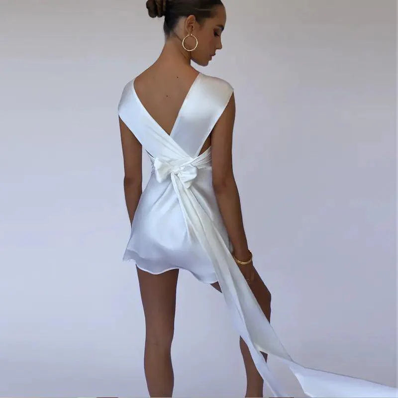 Elegant Sleeveless Dress Essentials