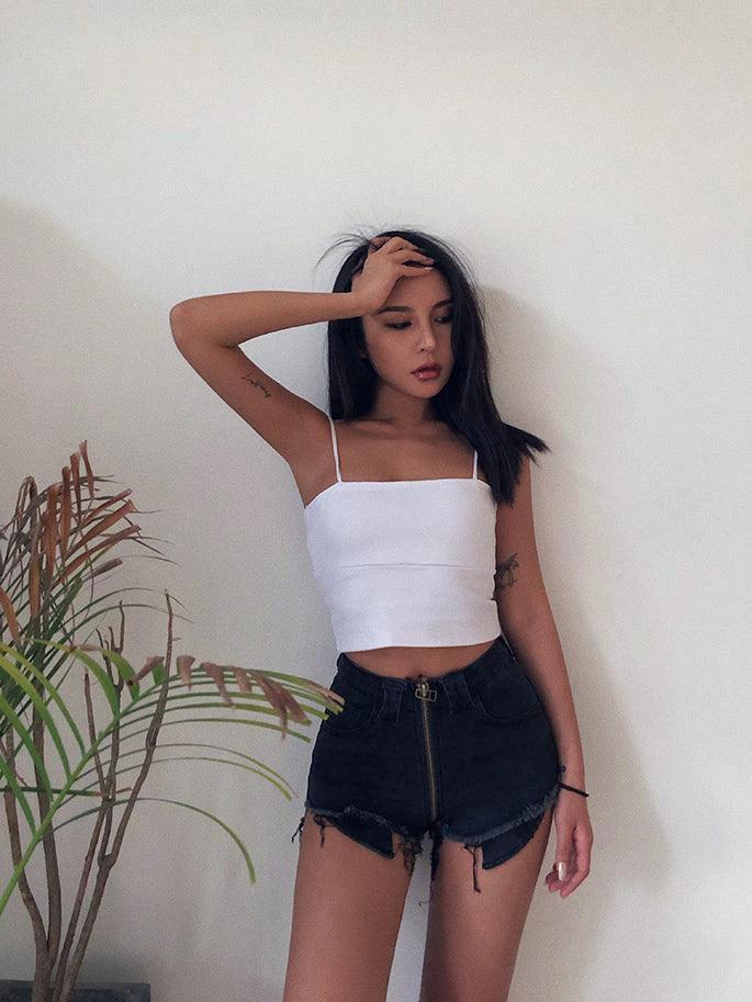 Xuan Ya High-Waisted Denim Shorts with Hip Zipper for Effortless Style