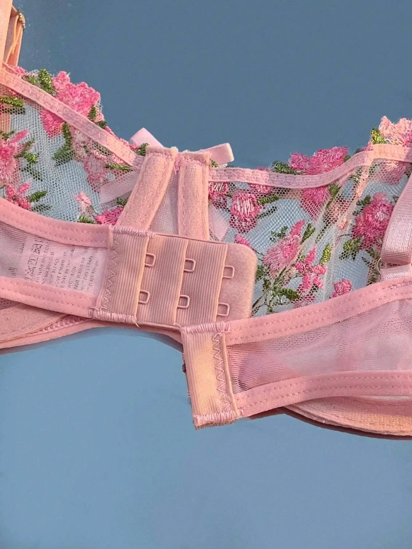 Luxe Lingerie Floral Embroidery 2-Piece Set - Beautiful, Confident, and Alluring Women's Lingerie
