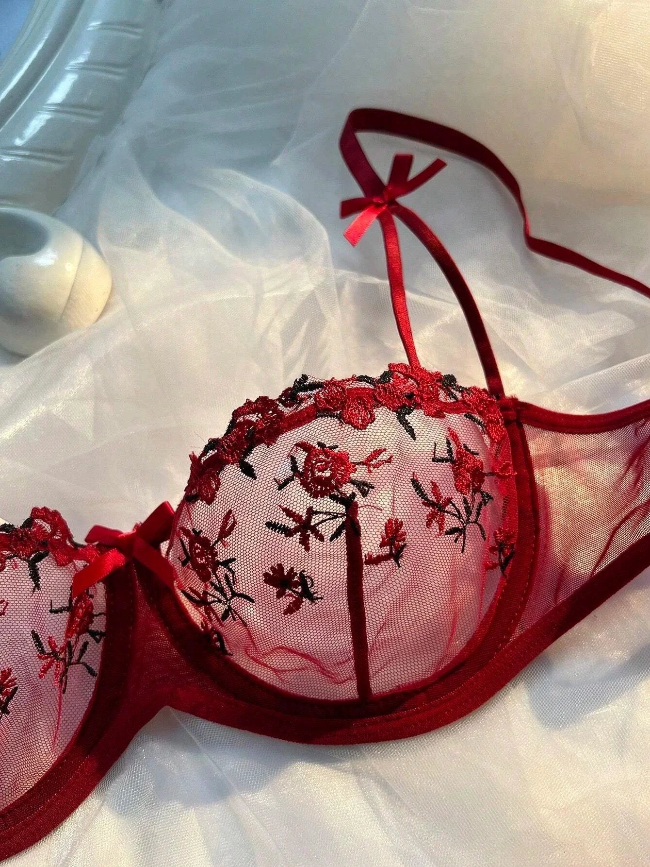 Luxe Lingerie Floral Embroidery 2-Piece Set - Beautiful, Confident, and Alluring Women's Lingerie